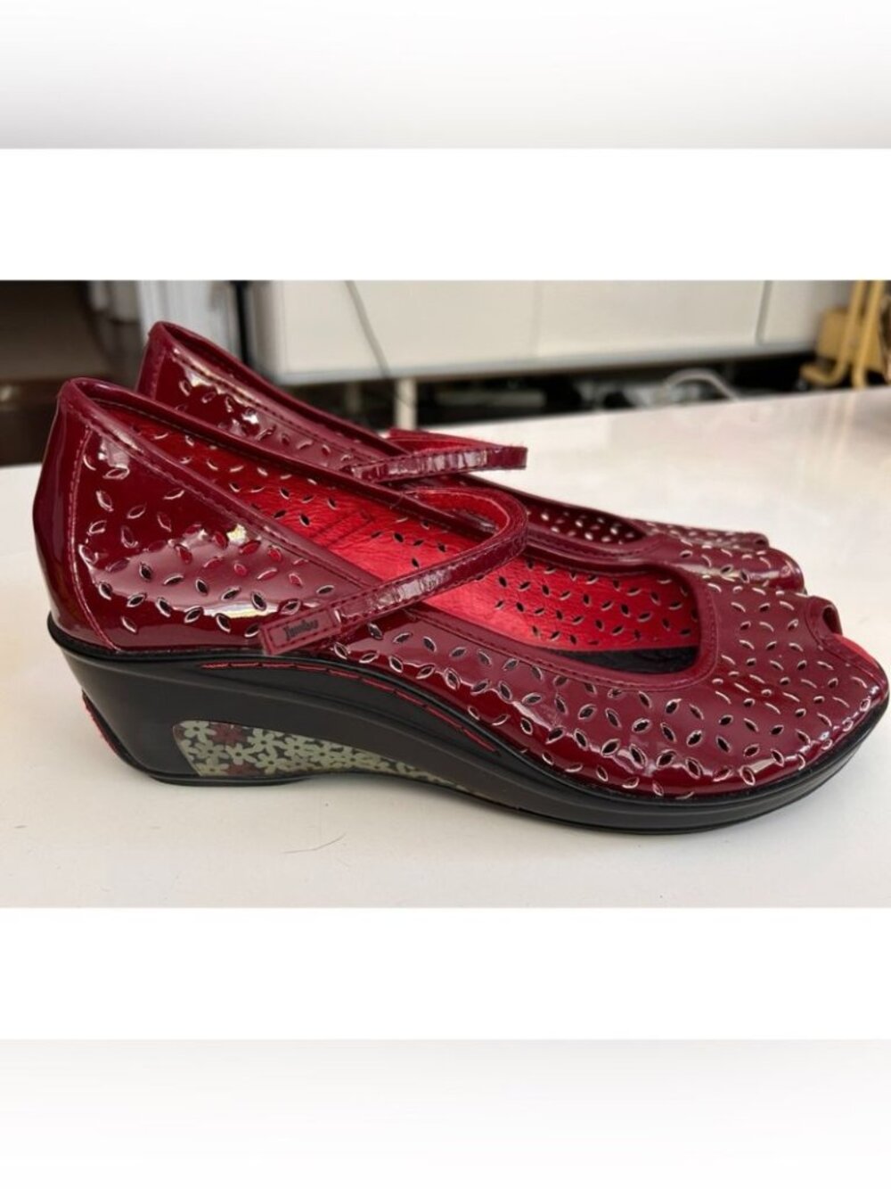 BNWOT Jambu Burgundy Peep Toe Wedge Sandals Size 9
